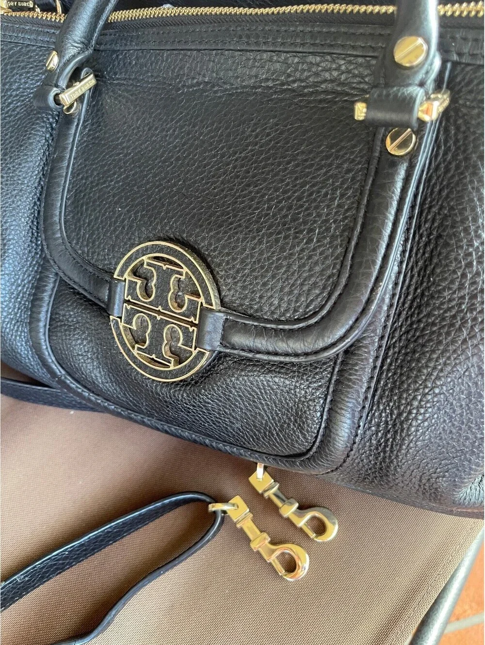 Tory Burch Thea Black Pebbled 2 way Bag  IMMACULATE 3 section